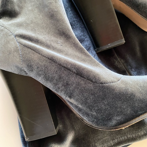 ZARA Over the knee velvet boots. Size 39 / US 8 - Picture 8 of 12
